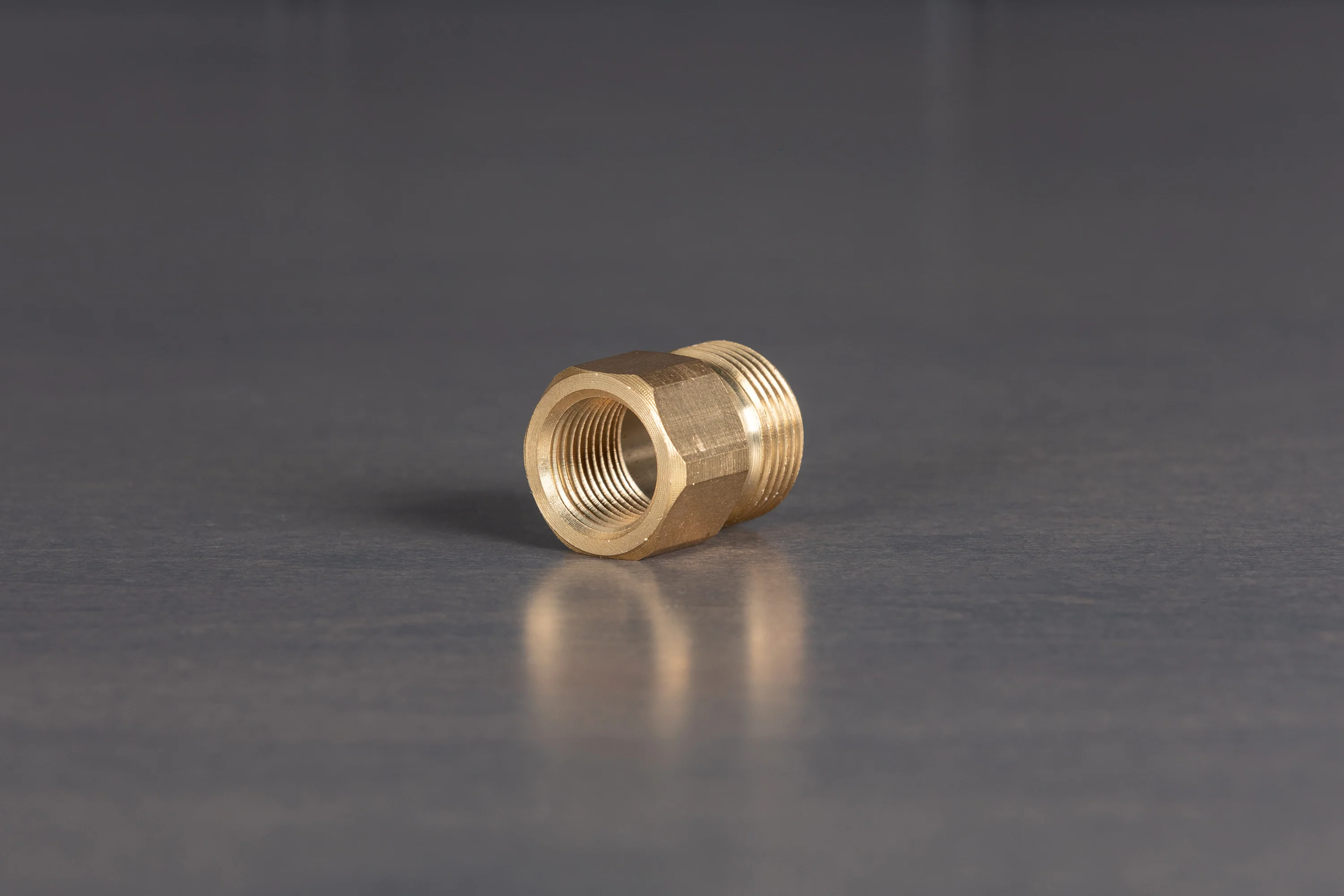 M22 Male (15mm) to 3/8" Female NPT - Image 3