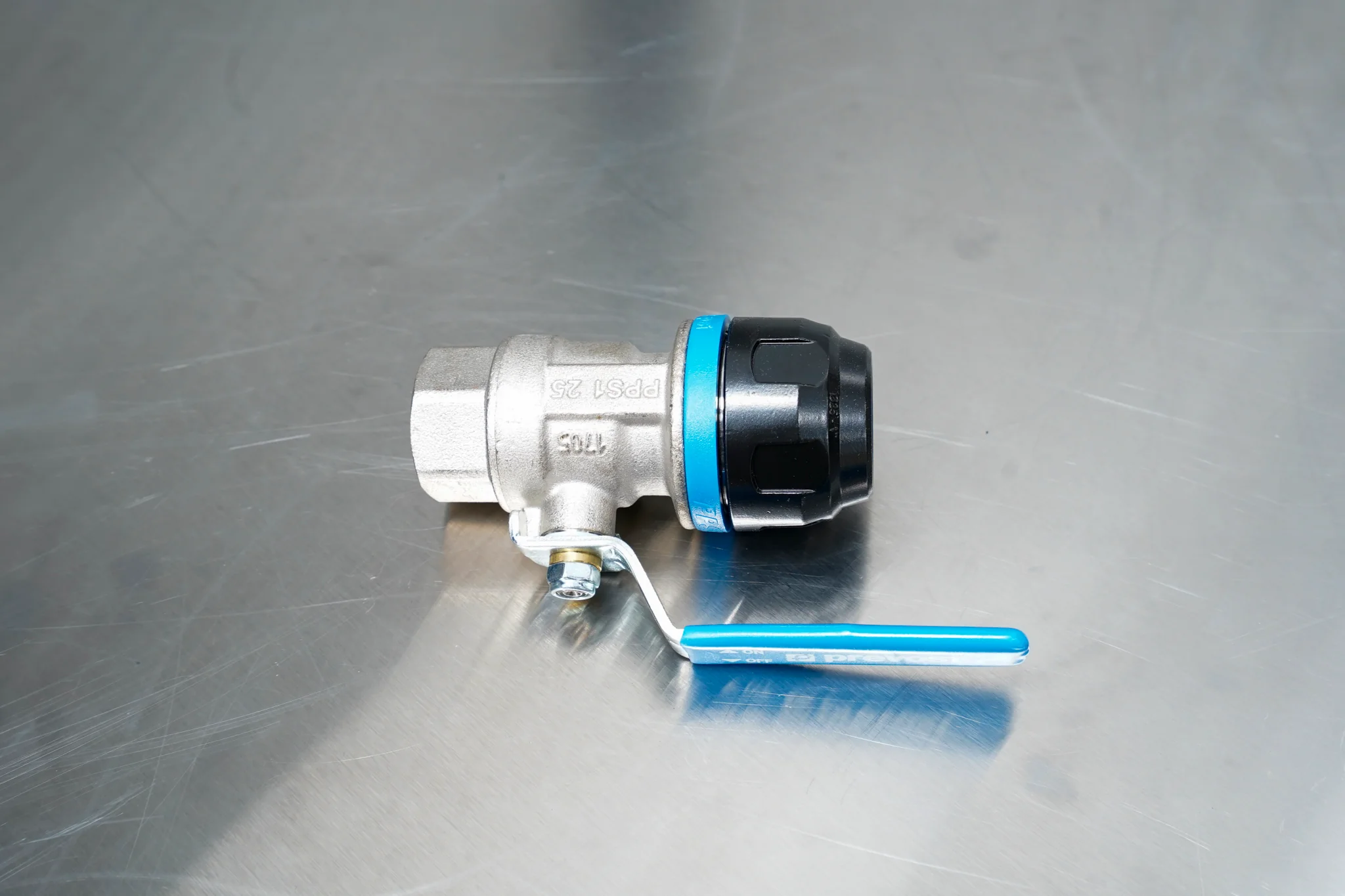 Prevost 3/4" NPT to 1" Pipe Valve - Image 2