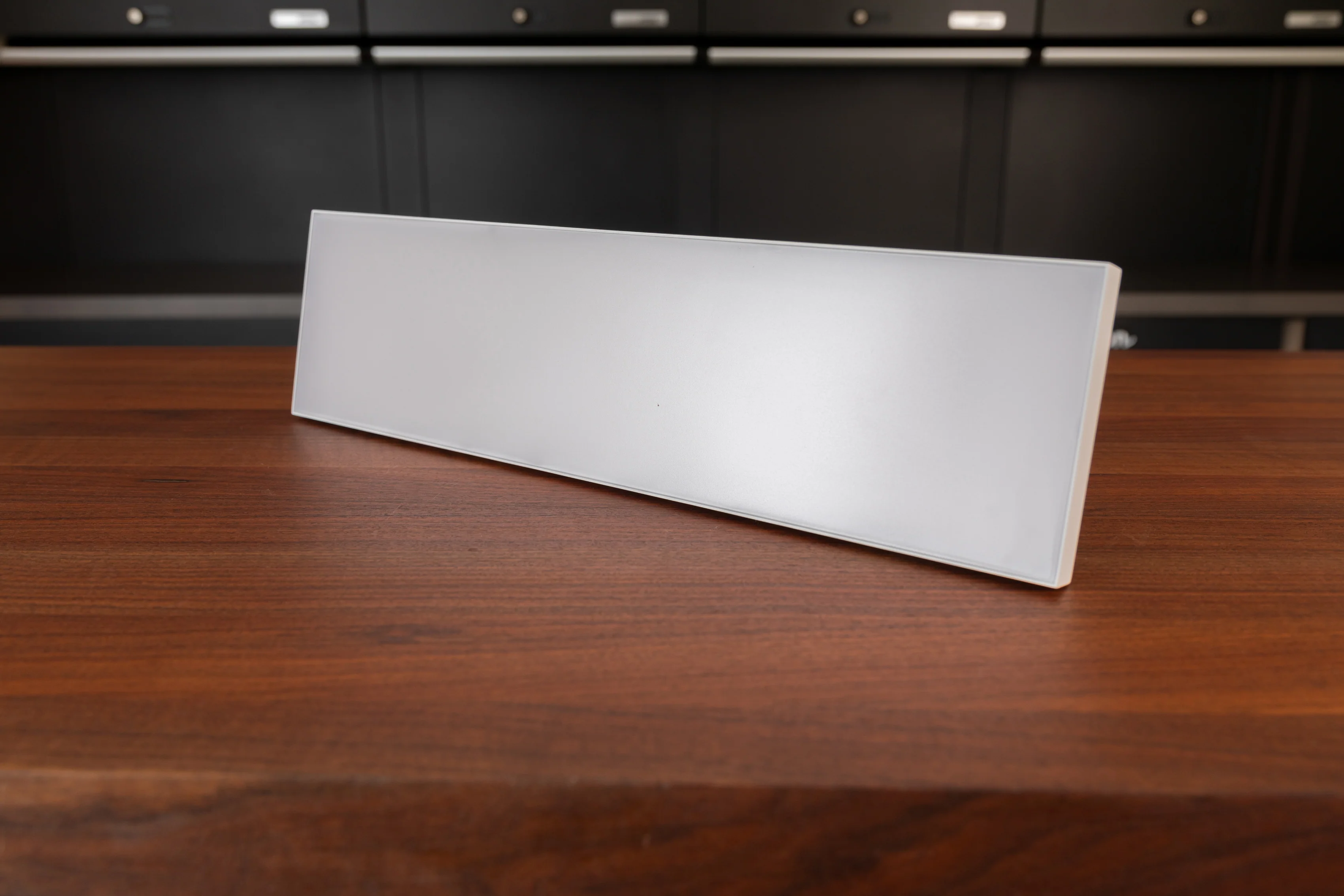 DMF Lighting DRD5S 1500 Lumen 18" Linear Surface Mount Light (17 W)