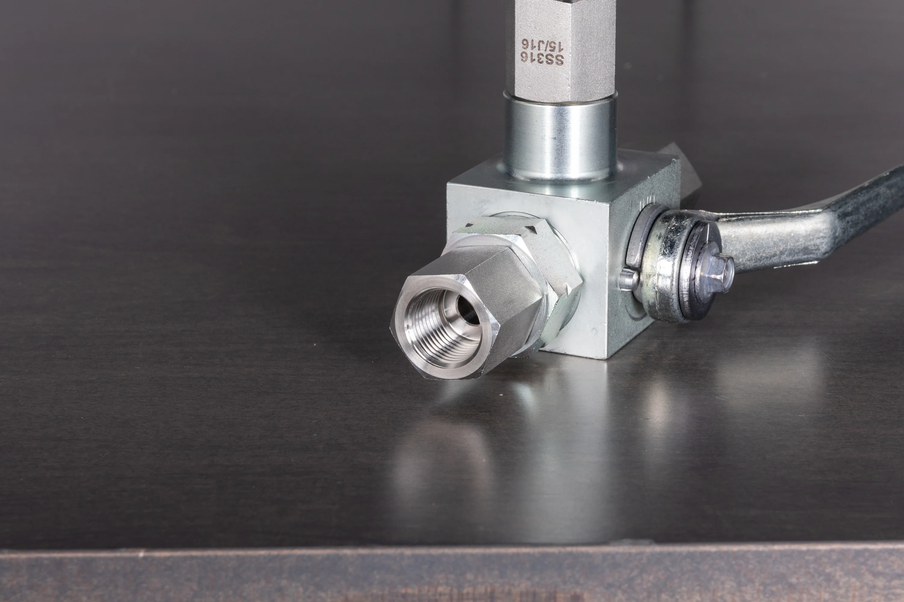 High-Pressure 3-Way Valve - Image 3