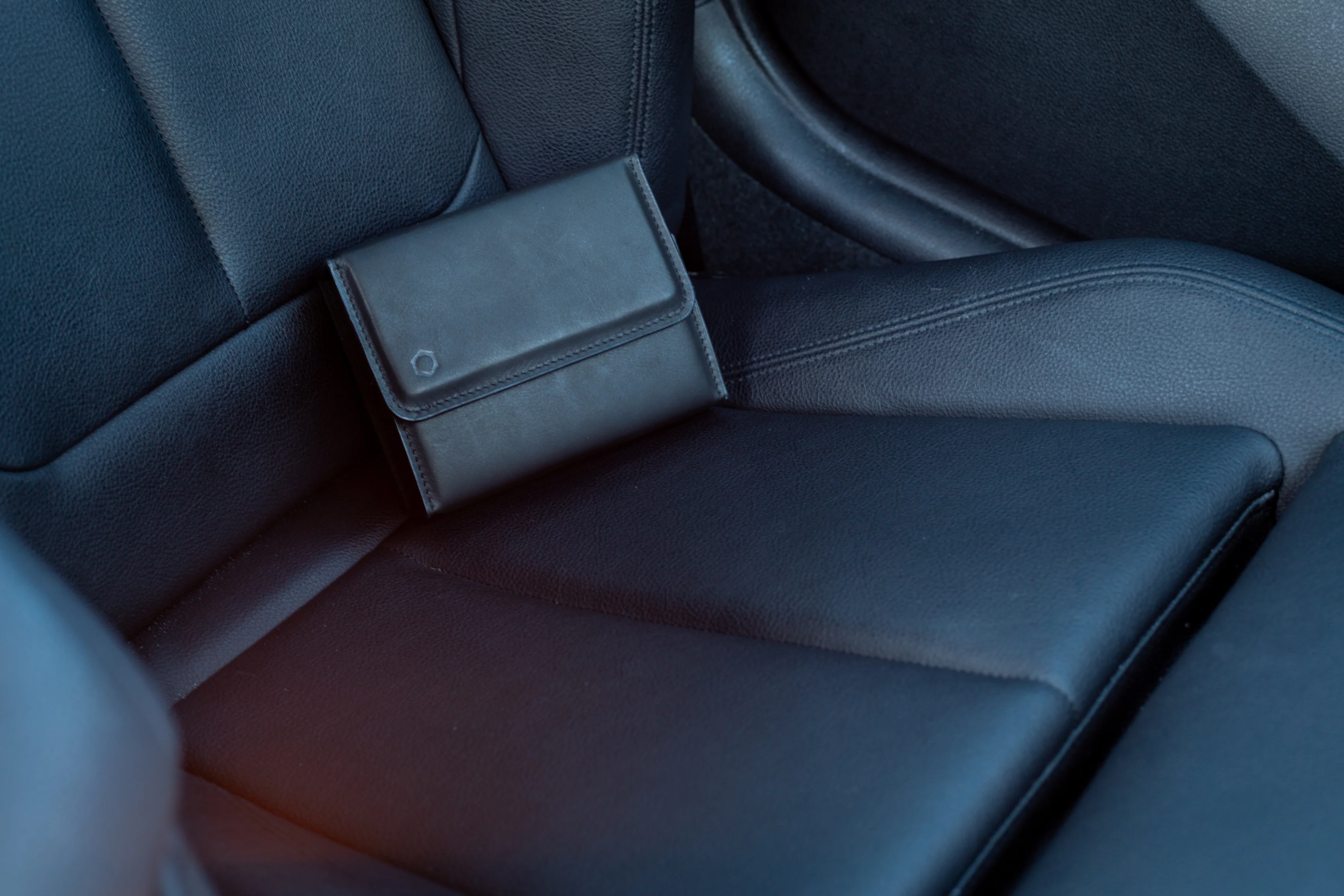 Leather Glove Box Kit With Sprayers - Image 17