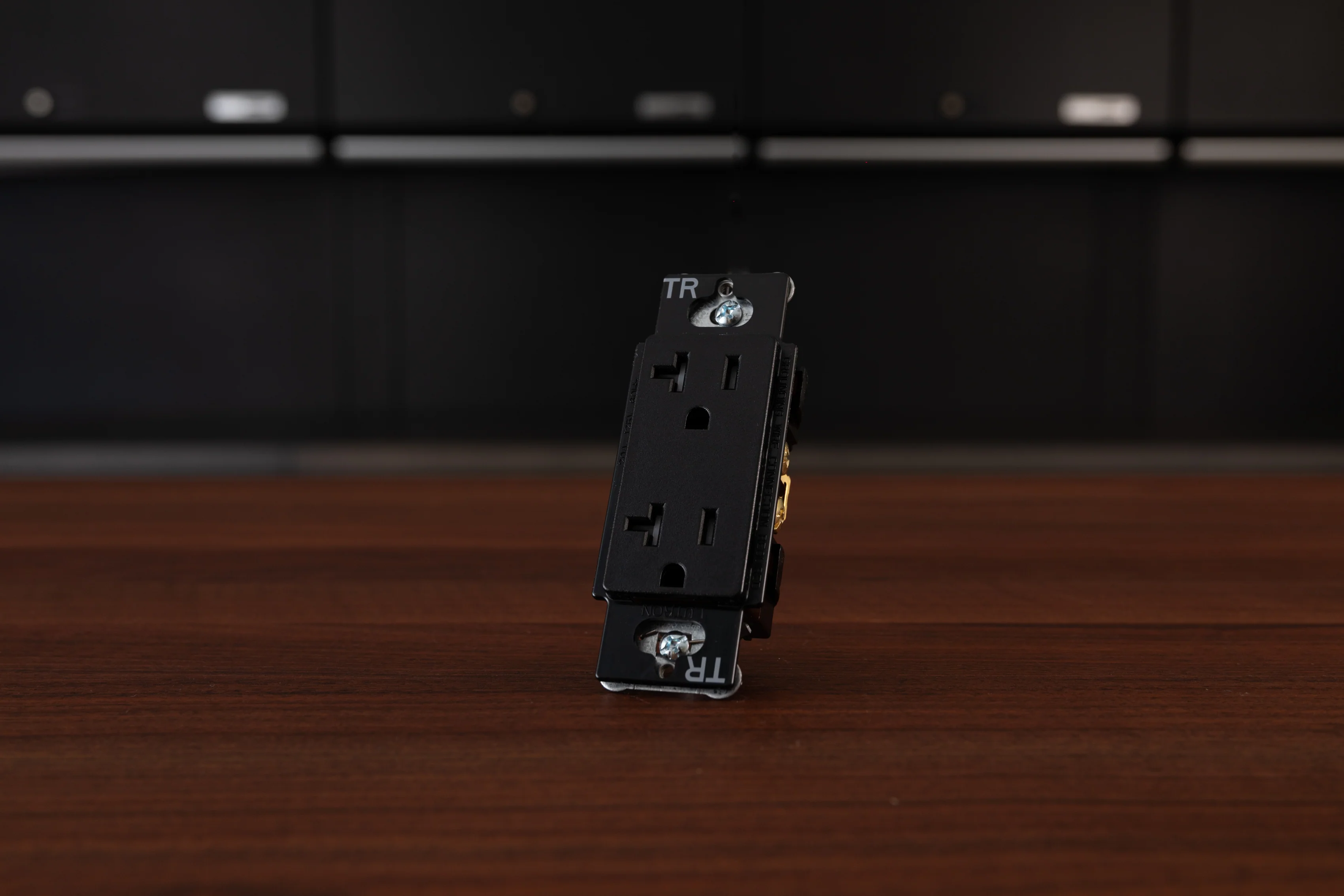 Lutron 20 Amp Receptacle - Image 2