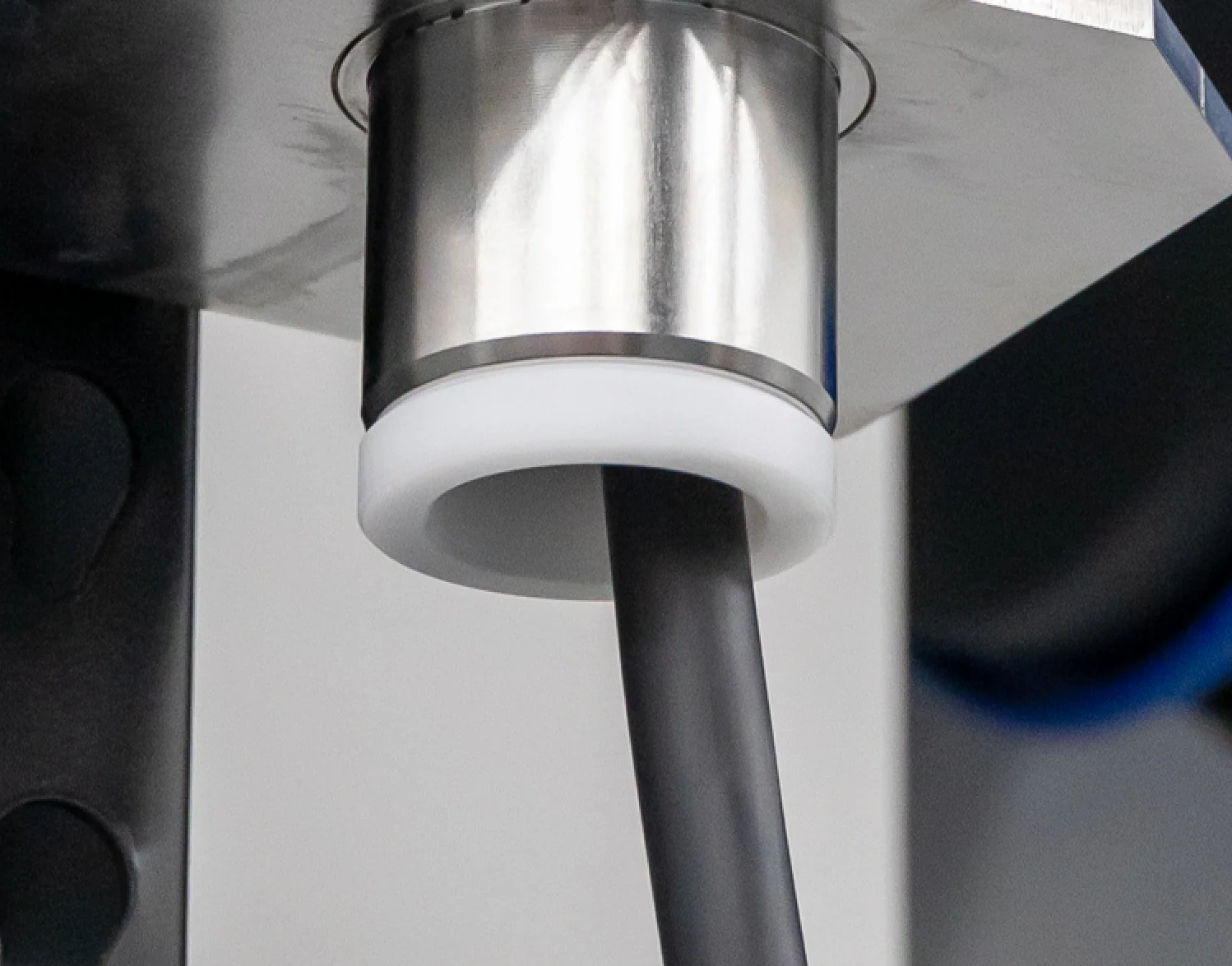 Mosmatic Boom Pole Plug - Image 2