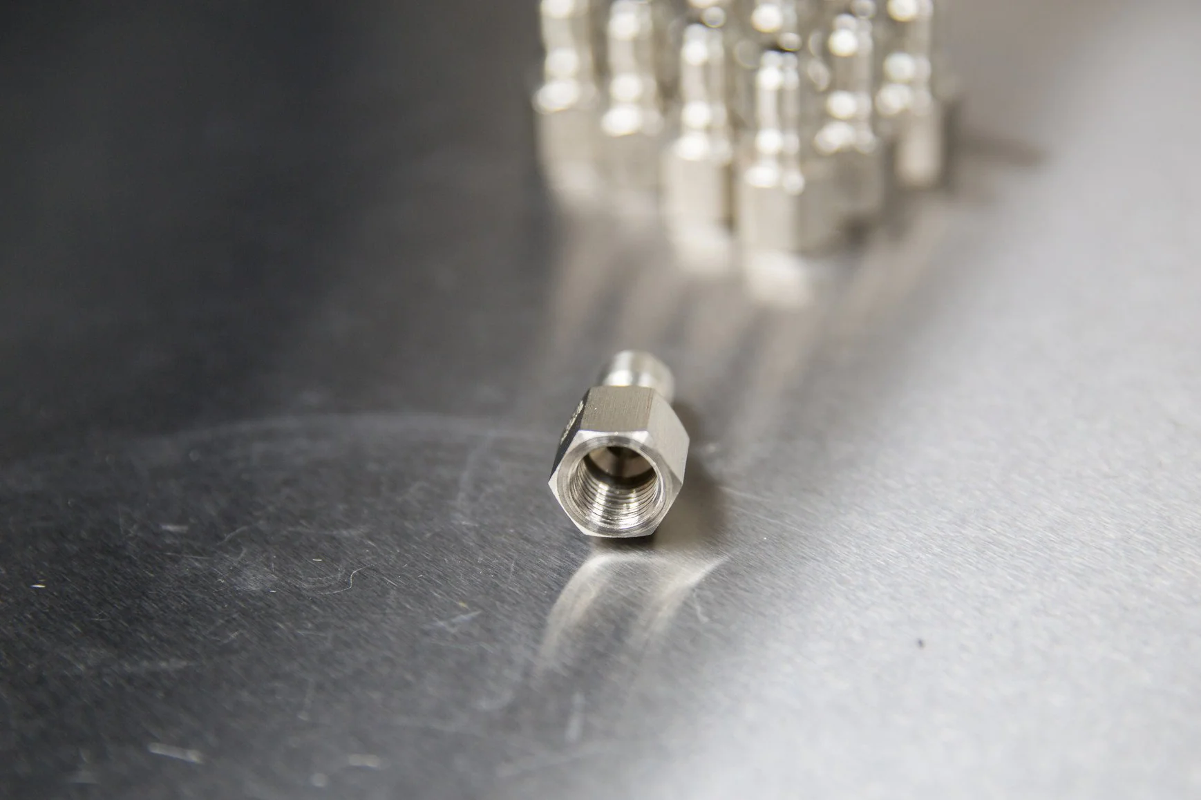 Stainless Steel 1/4" Female QD Plug - Image 3