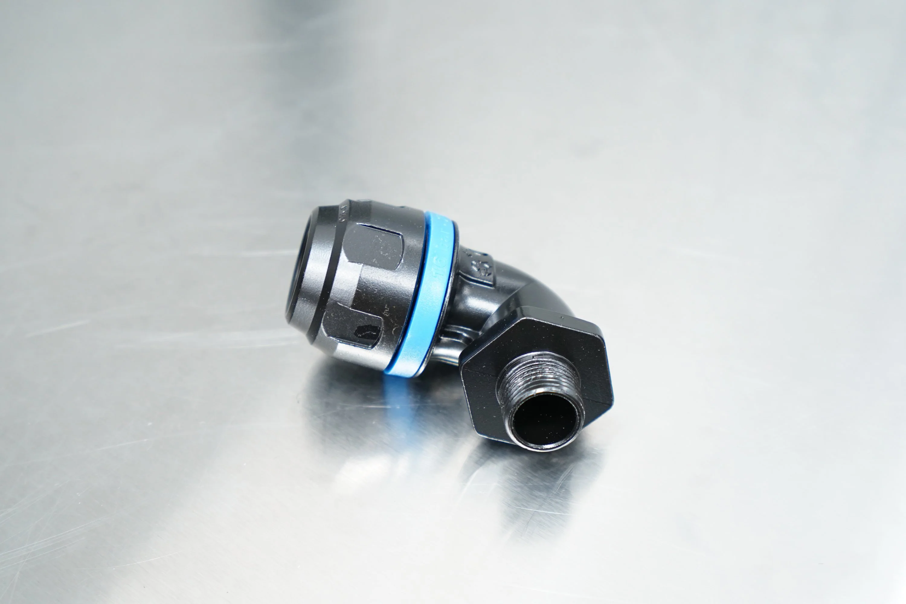 Prevost 90 Degree 1/2" NPT (Male) Elbow for 1" Pipe - Image 3