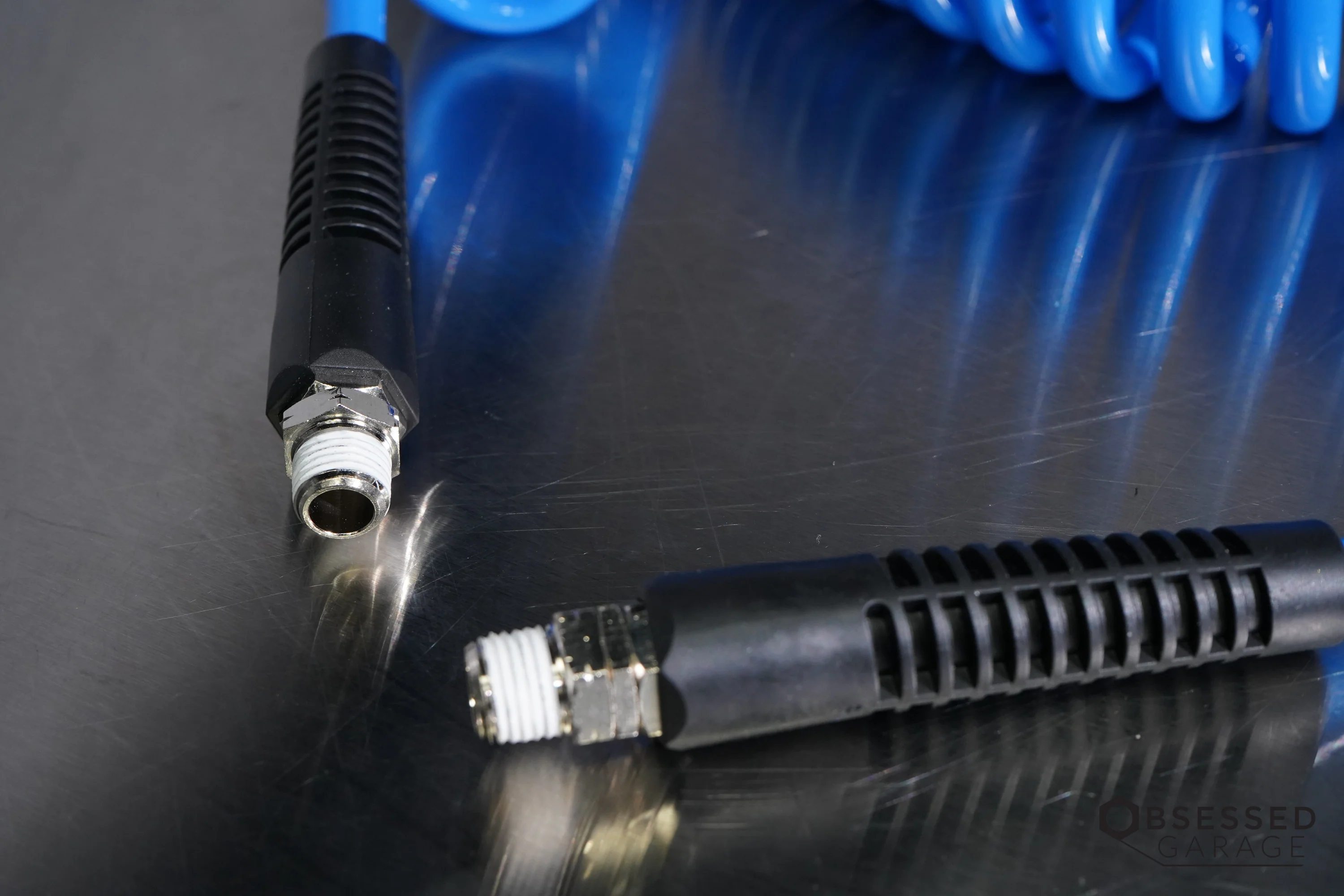 Prevost Spiral Hose w/ Fixed and Rotating 1/4" NPT (Male) Fittings - Image 3