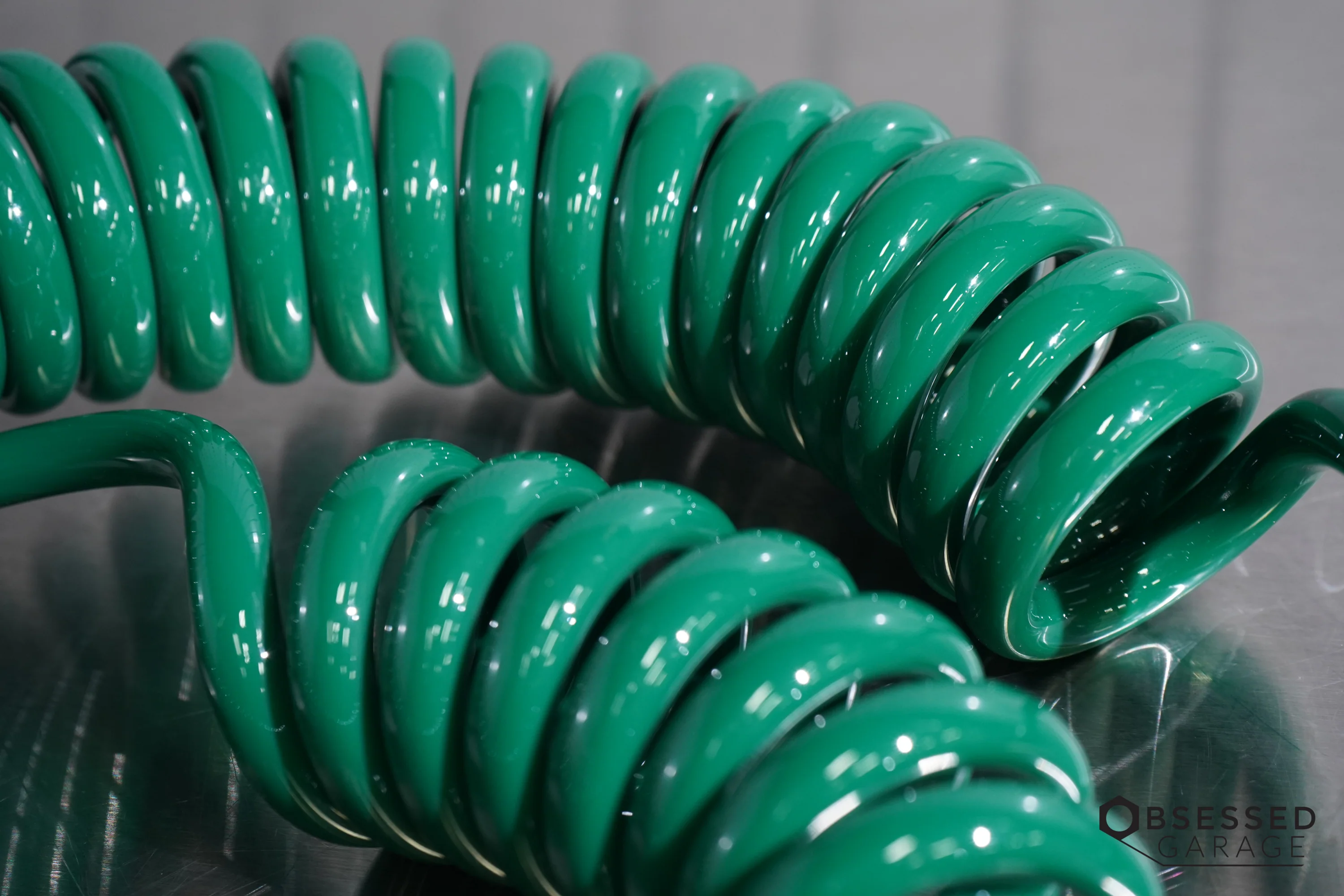 Prevost Spiral Hose w/ Fixed and Rotating 1/4" NPT (Male) Fittings - Image 9