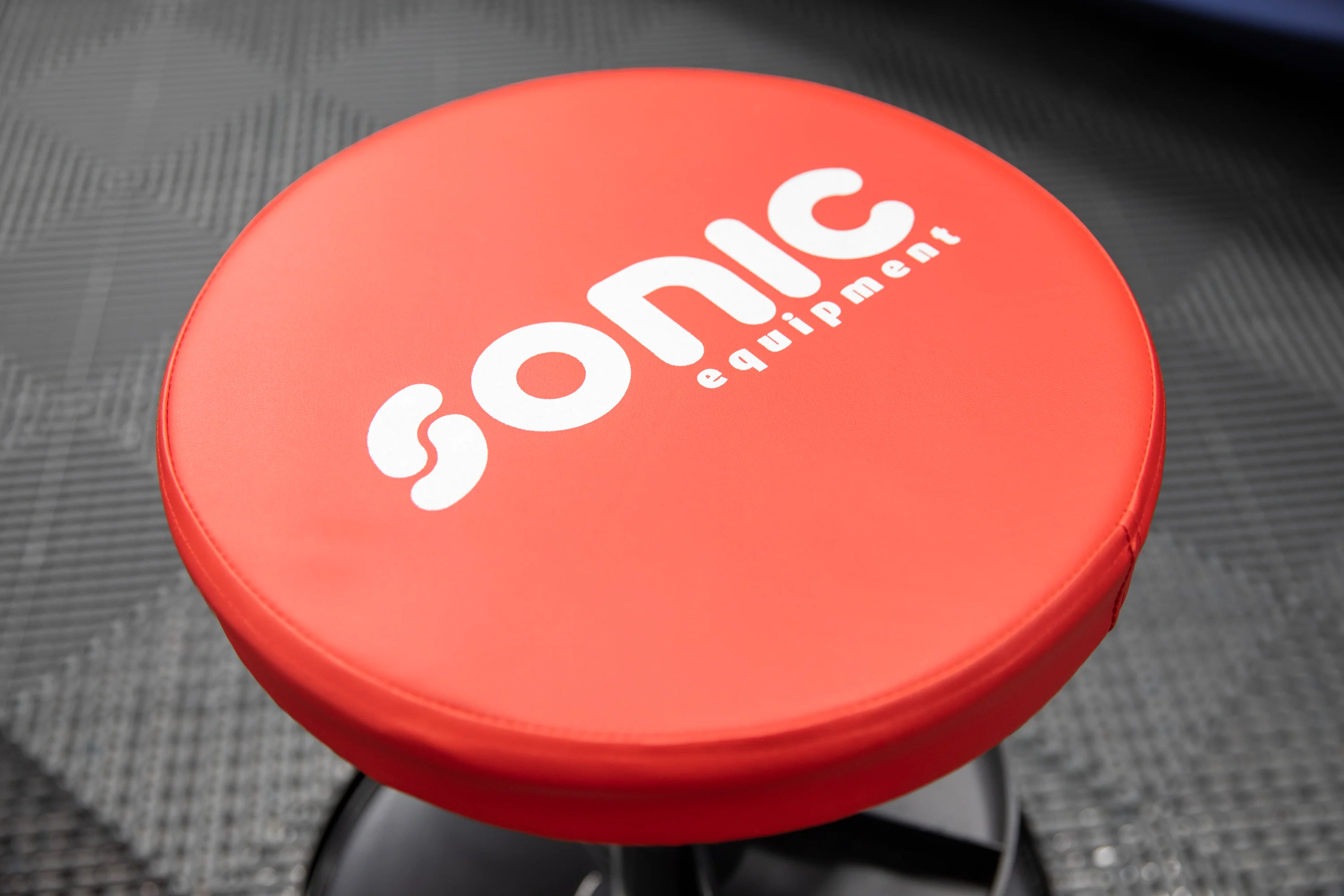 Sonic Tools Adjustable Roller Seat - Image 4