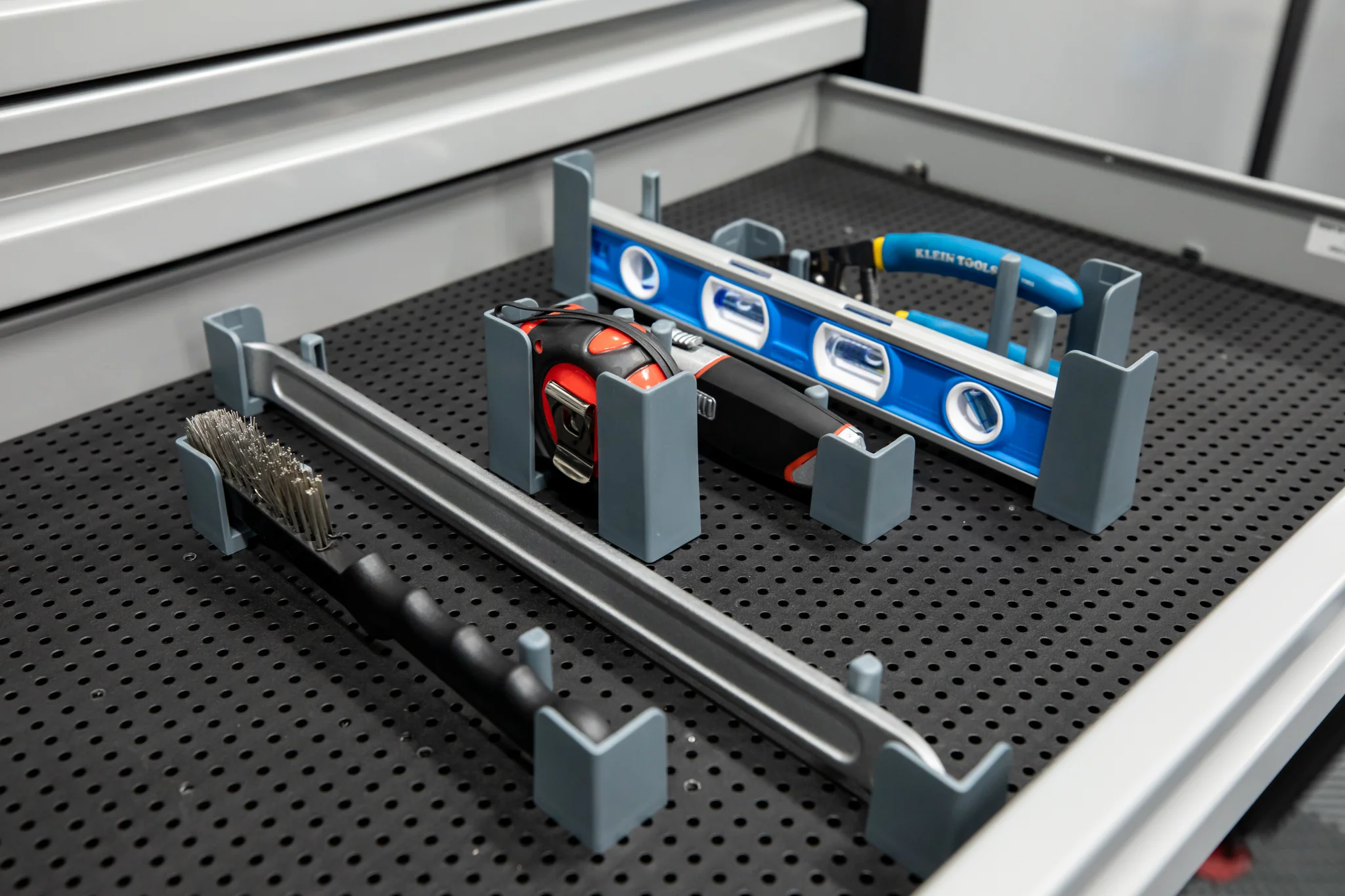 Tool Grid Universal Holder - Image 5