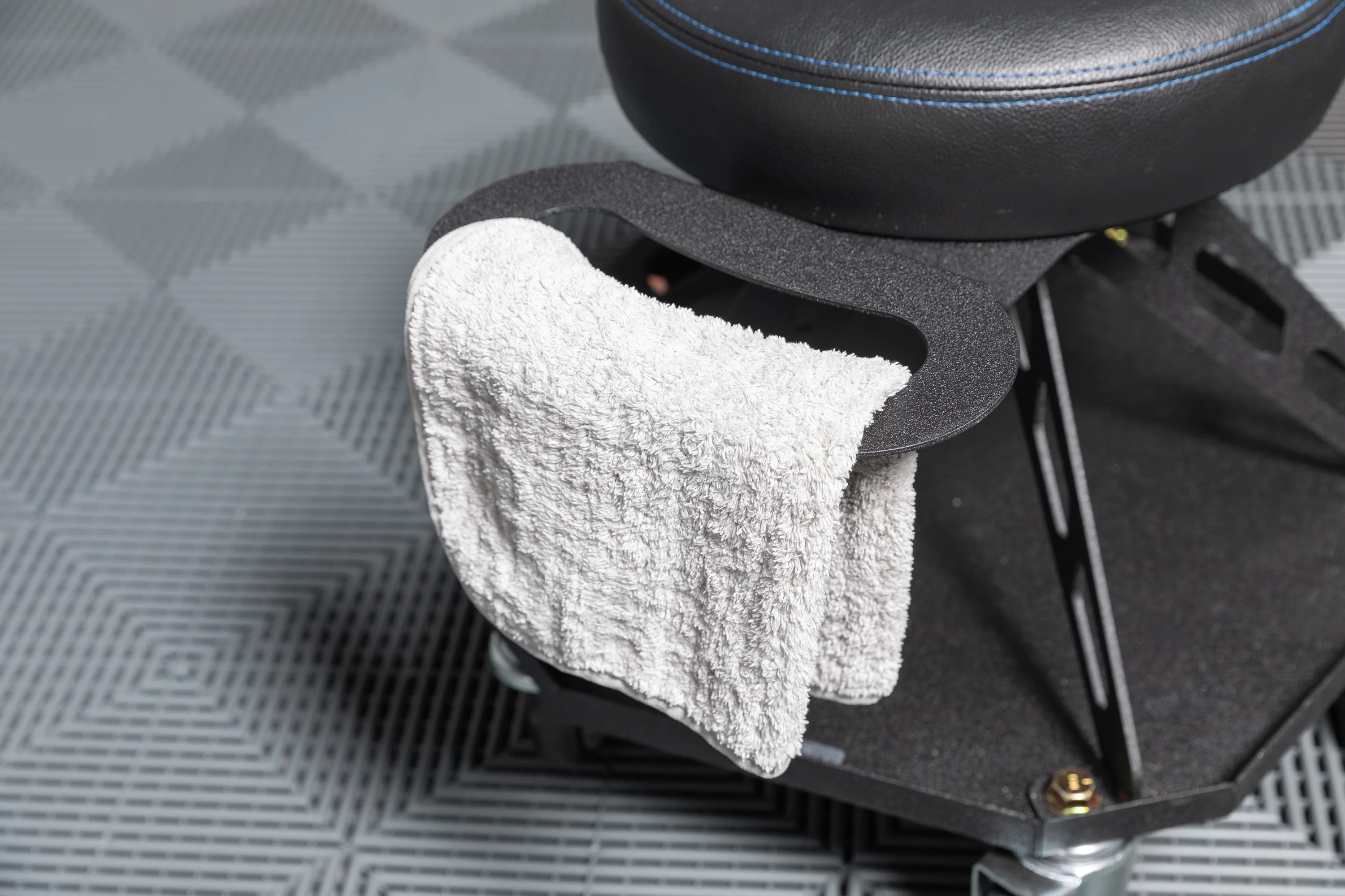 Vyper Chair Sidekick - Image 5